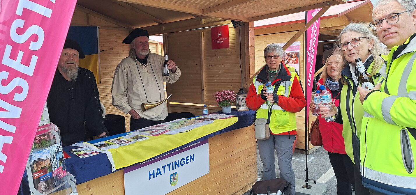 Das Hattinger Hanse-Team begrüßt die Hanse-Radler