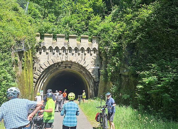 Radweg unter dem Karst mit Schwelmer Tunnel Radweg unter dem Karst mit Schwelmer Tunnel