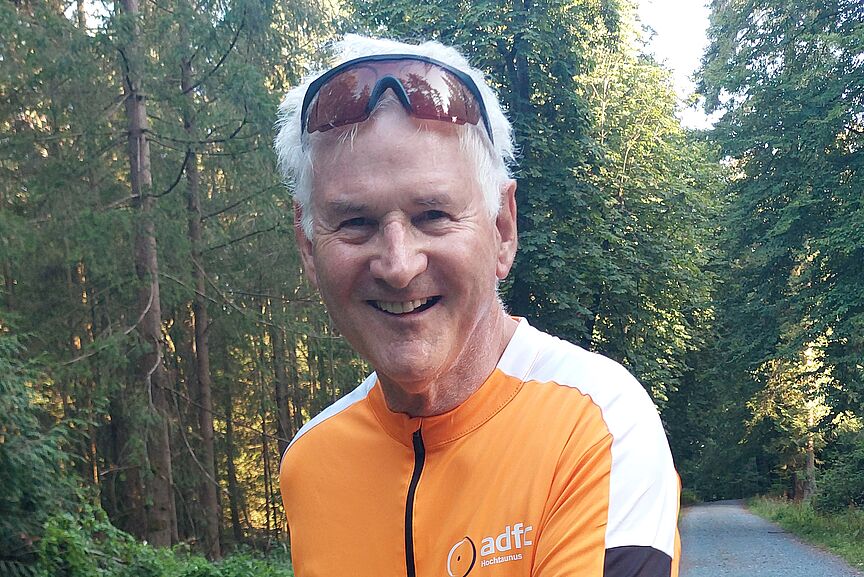 Rainer Kroker Mann mit Fahrrad
